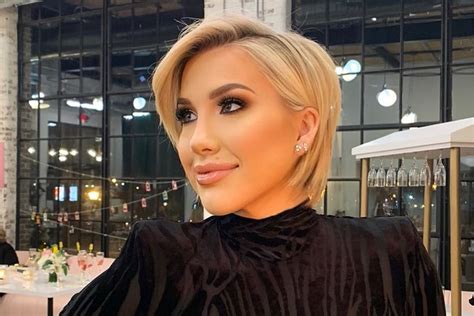 savannah chrisley breast size|Savannah Chrisley Body Measurements Including Height,。